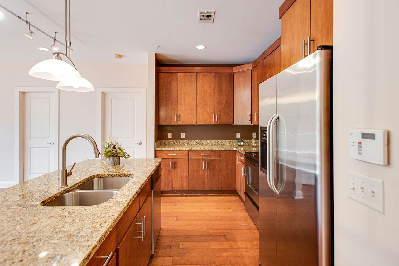 702 Wedgewood Park - Photo 1