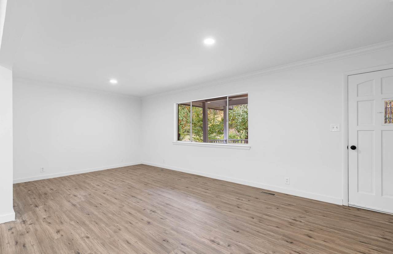 202 Bee Branch Blvd - Photo 1