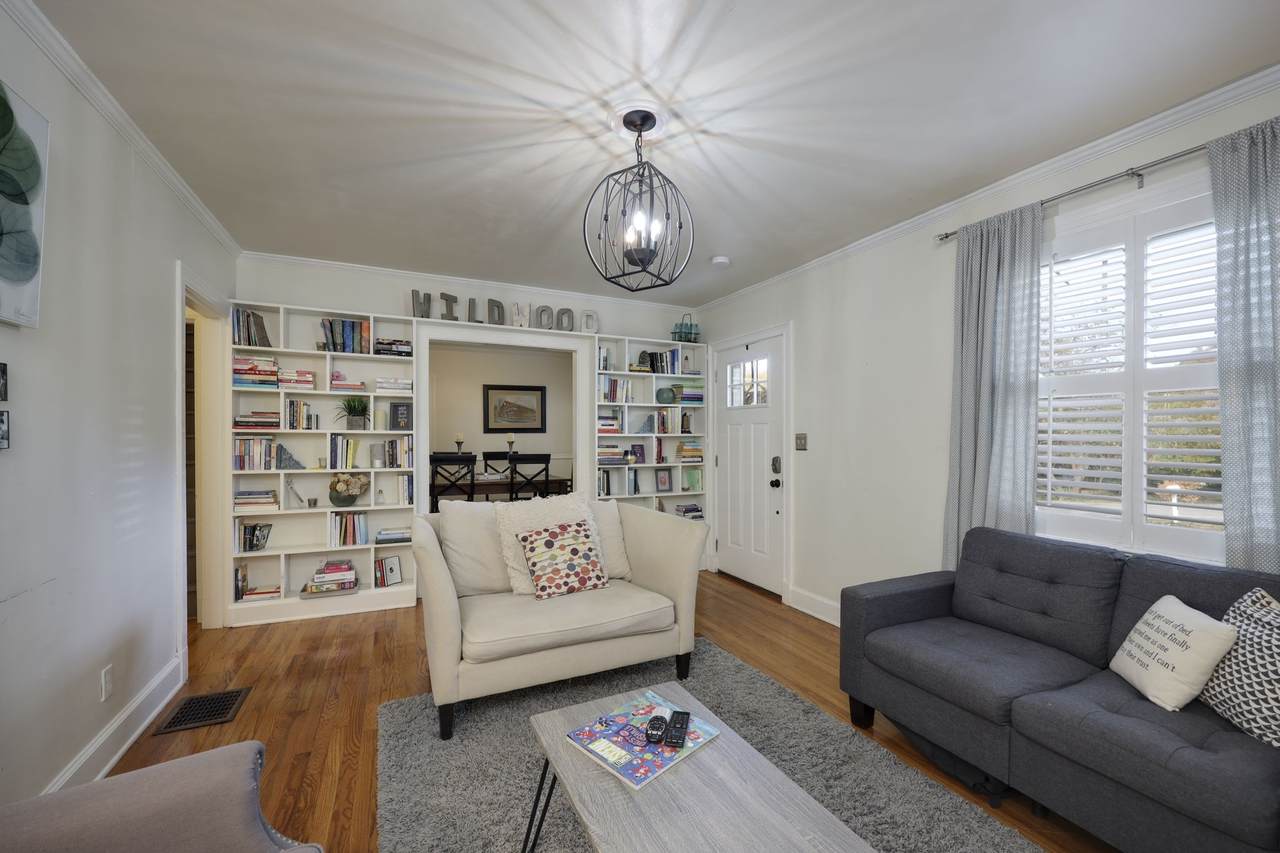 1909 Wildwood Ave - Photo 1