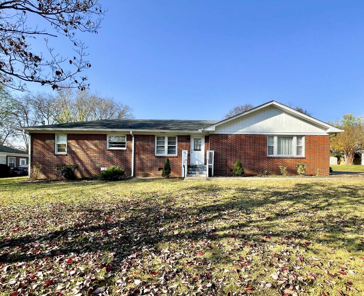 836 Peninsula Dr - Photo 1