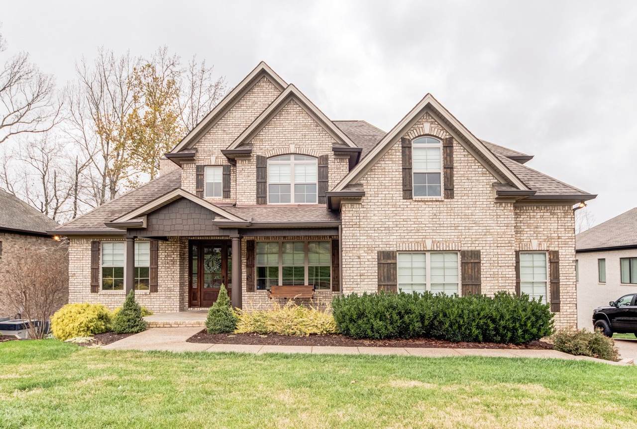 1015 Luxborough Dr - Photo 1