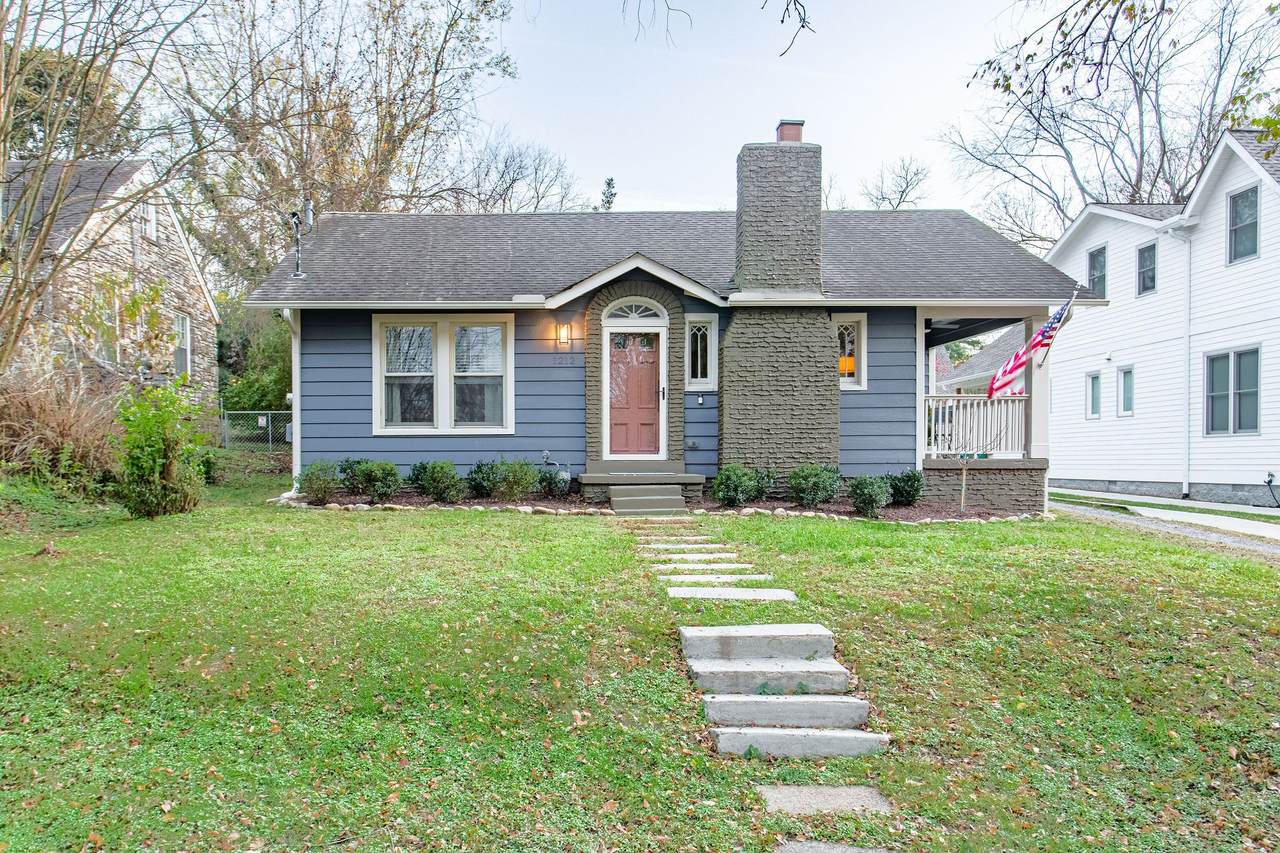 1212 Stratford Ave - Photo 1