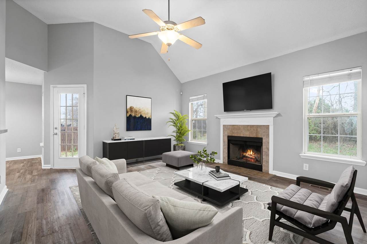 3873 Mackenzie Dr - Photo 1