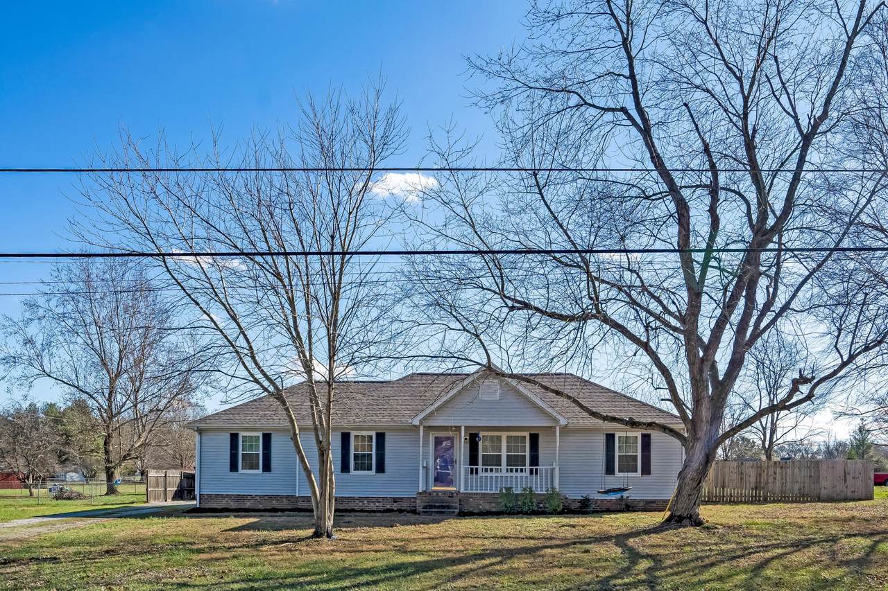 2325 Canterbury Chase - Photo 1