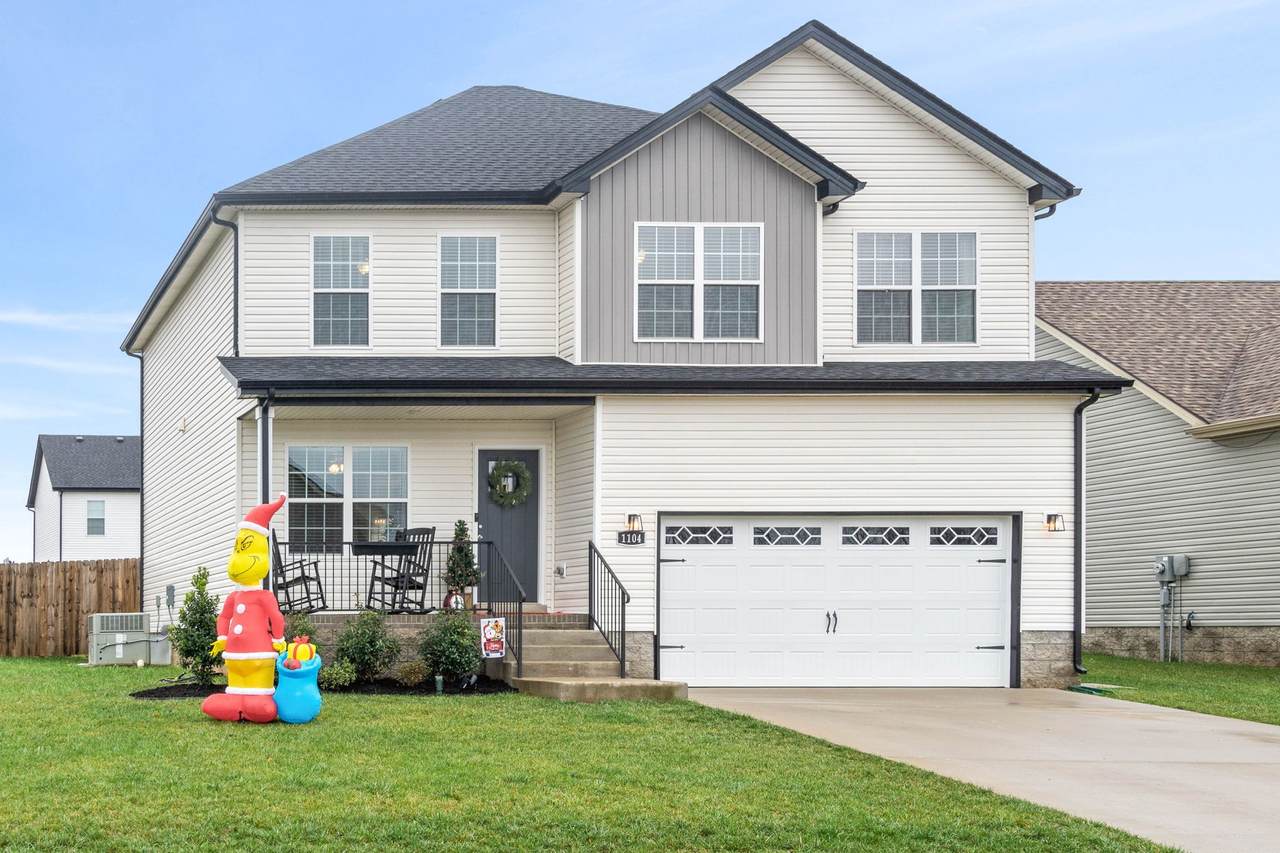 1104 Charles Thomas Dr - Photo 1