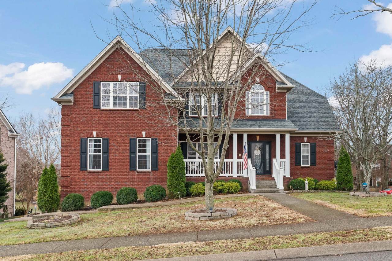 1505 Charleston Park Dr - Photo 1