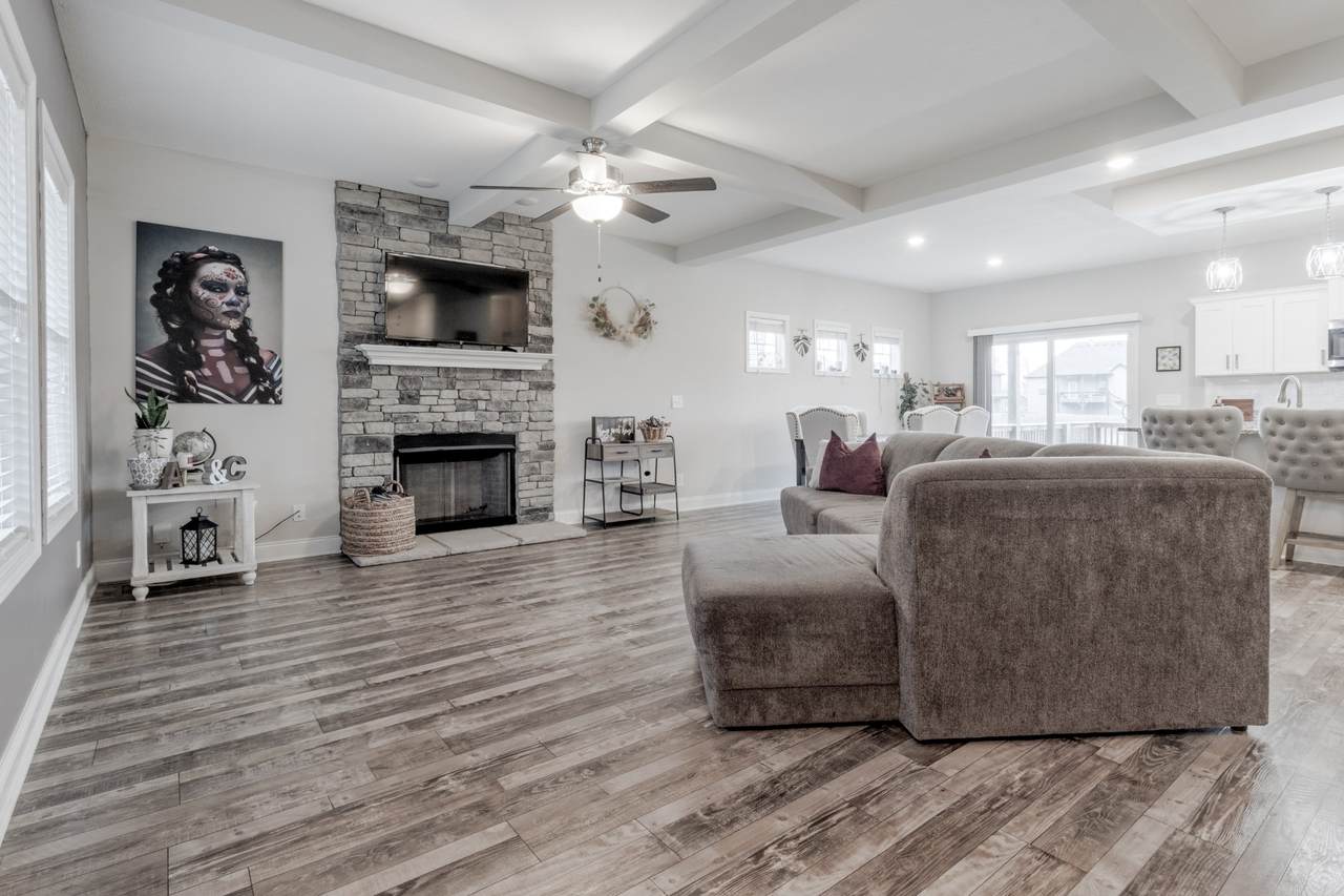 989 Bonellis Ln - Photo 1