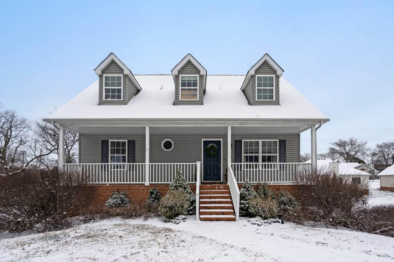 506 Rhodes Cir - Photo 1