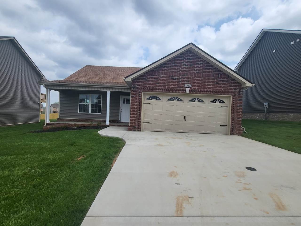 342 Cedar Springs - Photo 1