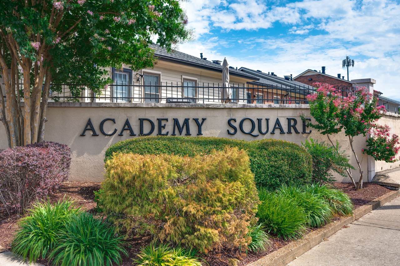 102 Academy Sq - Photo 1