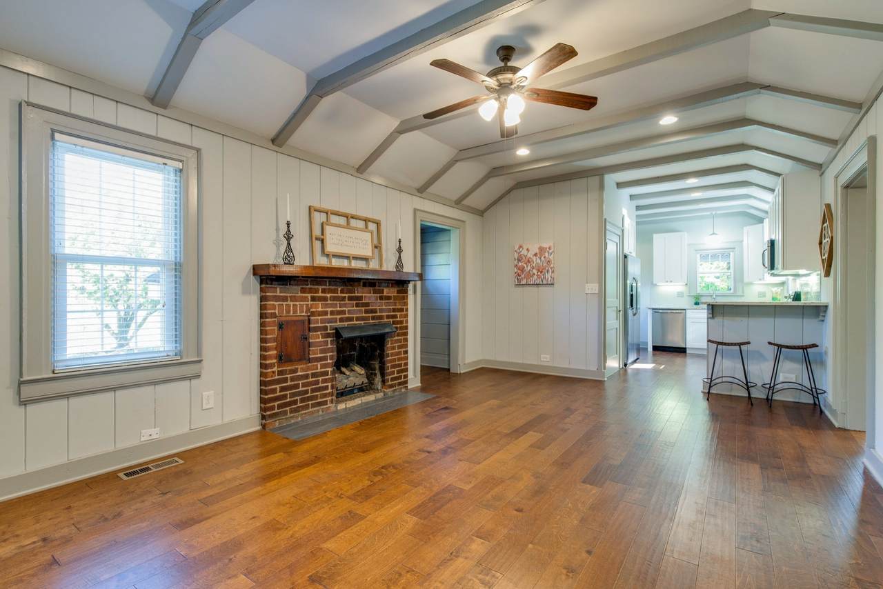 2 Ruskin Ave - Photo 1