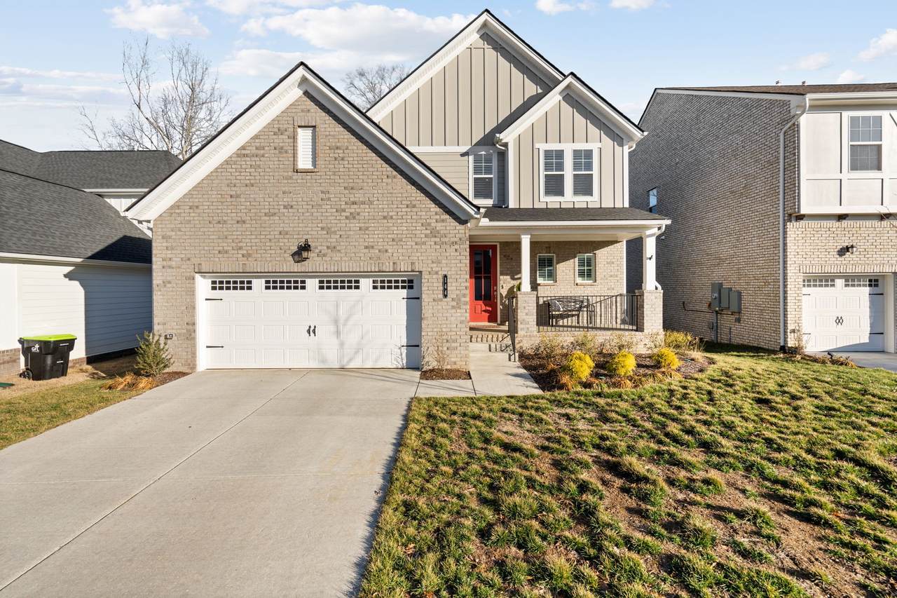 144 Newbury Dr - Photo 1