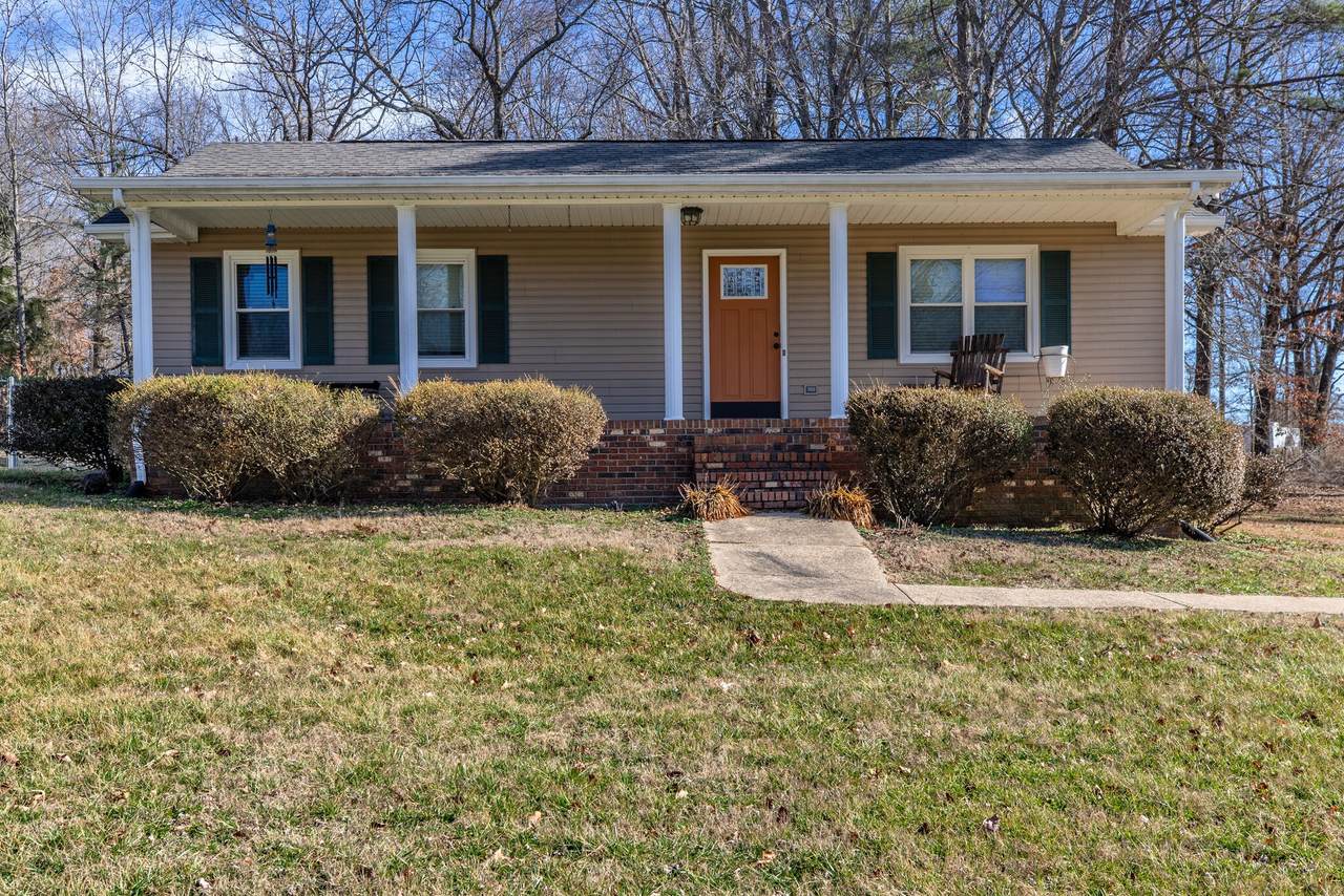 117 Greenbrier St - Photo 1