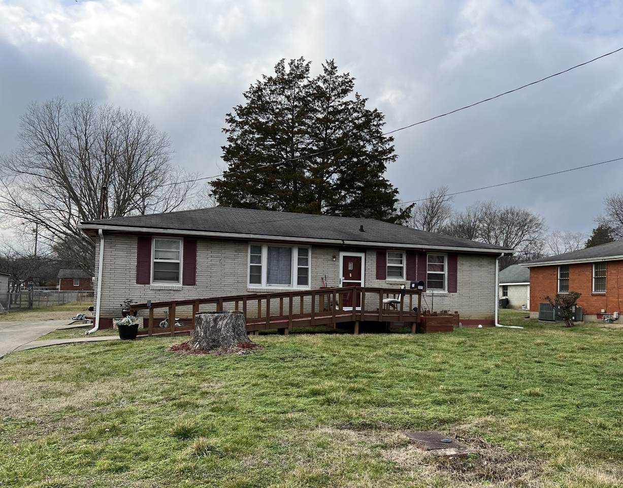 3915 Flicker Dr - Photo 1