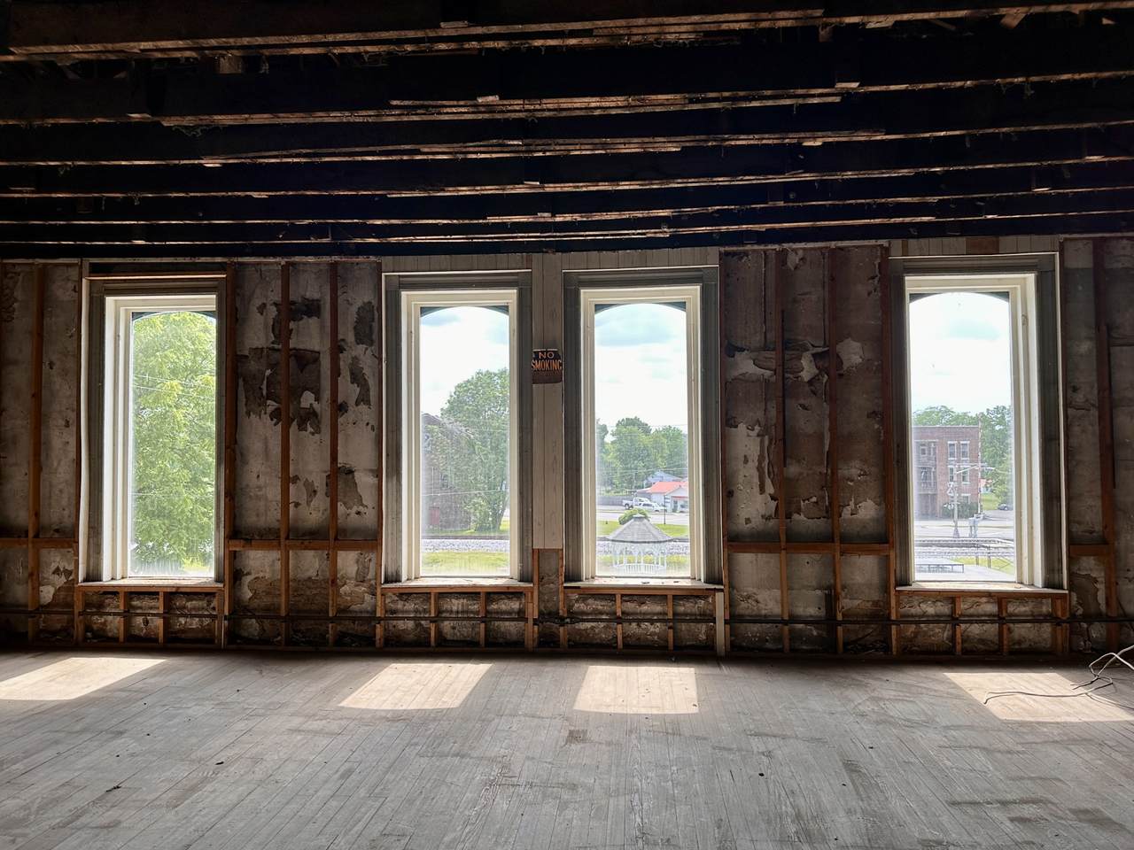 103 E Main St - Photo 1