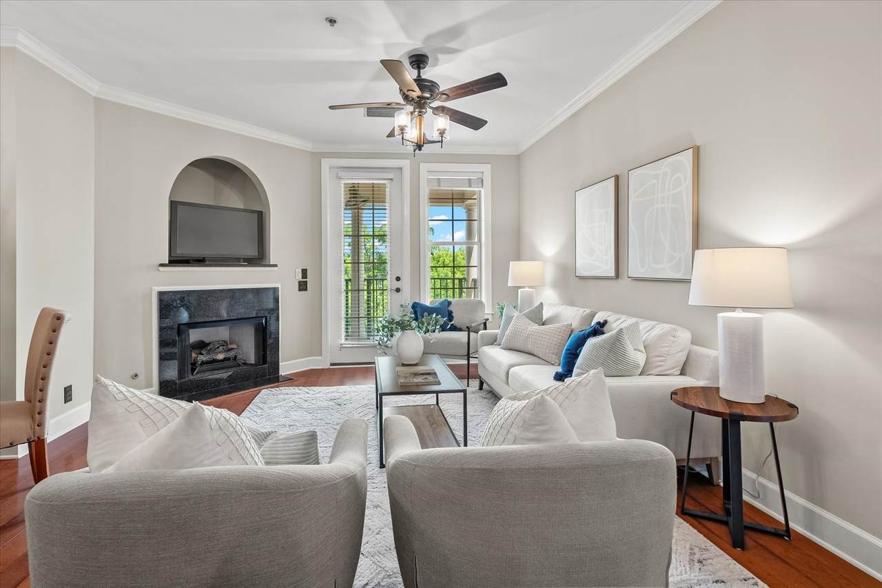 307 Seven Springs Way - Photo 1