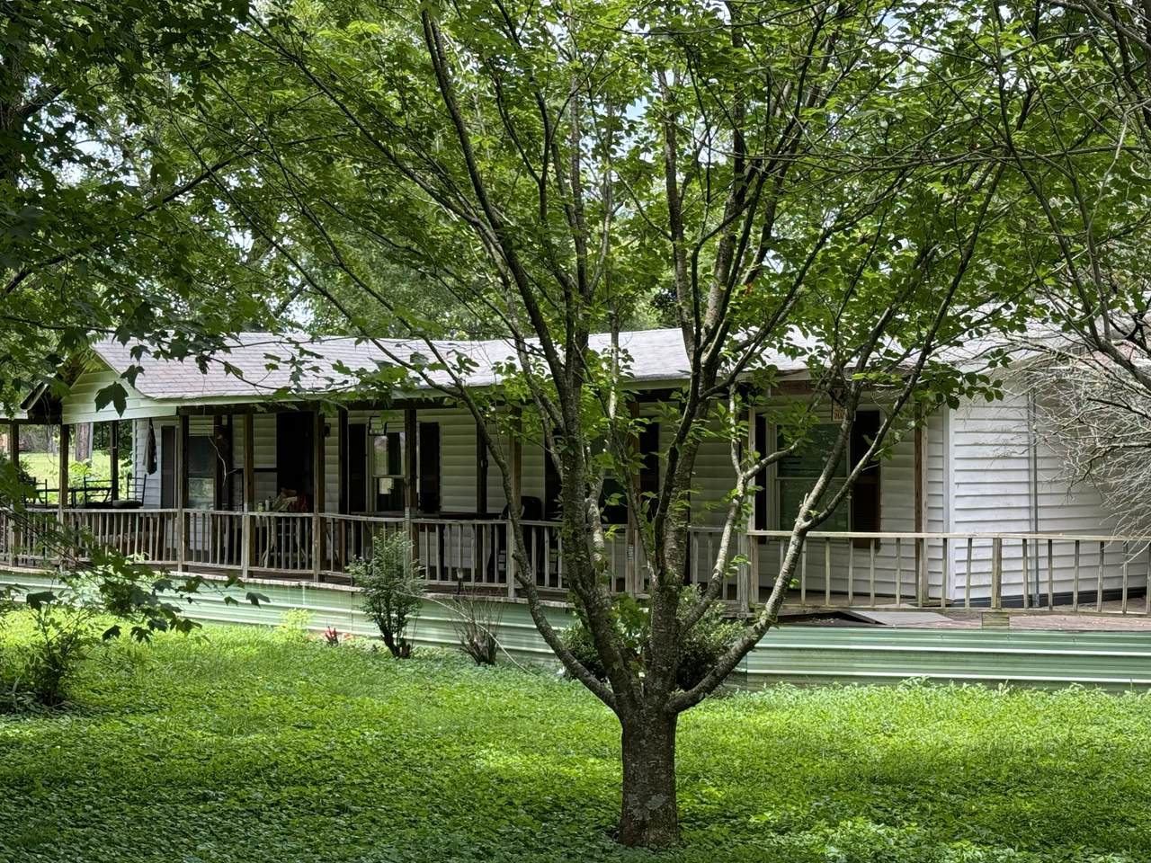 5570 Shelbyville Pike - Photo 1