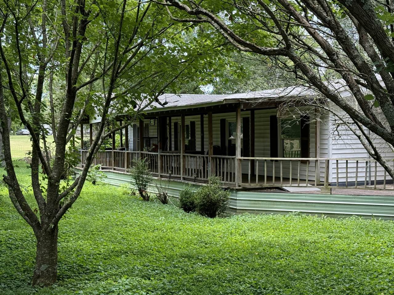 https://bt-photos.global.ssl.fastly.net/nashville/1280_boomver_2_RTC2668603-1.jpg