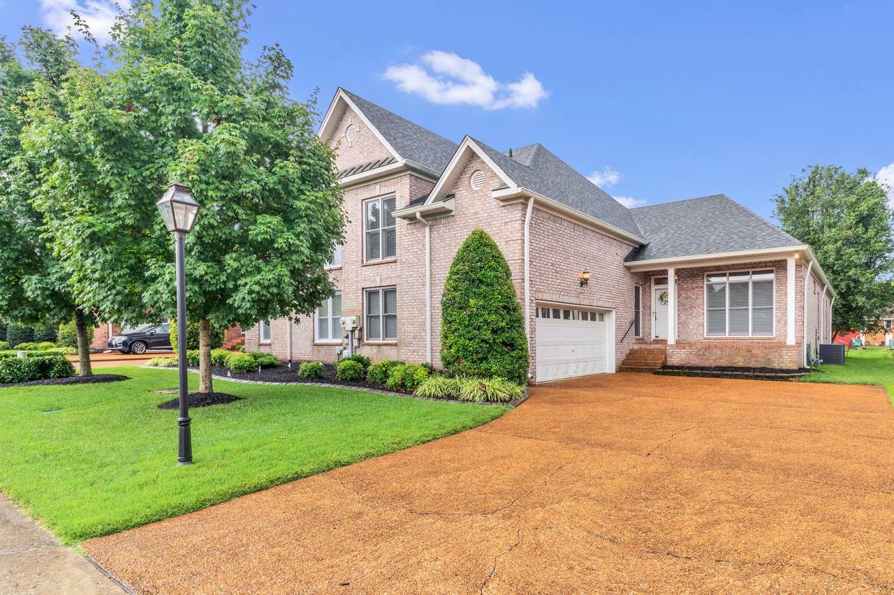 208 Stoners Glen Ct - Photo 1