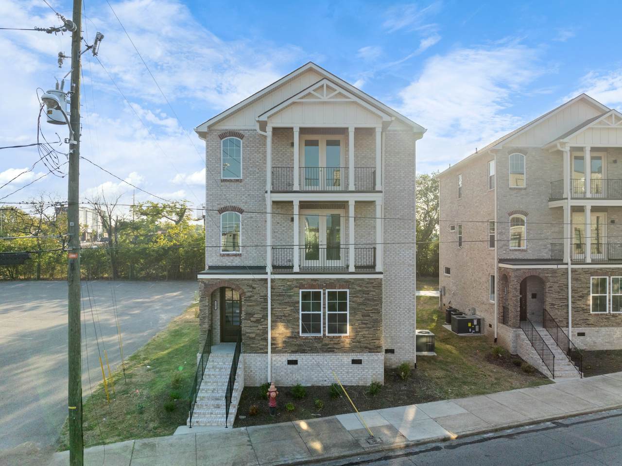 1101 11th Ave - Photo 1