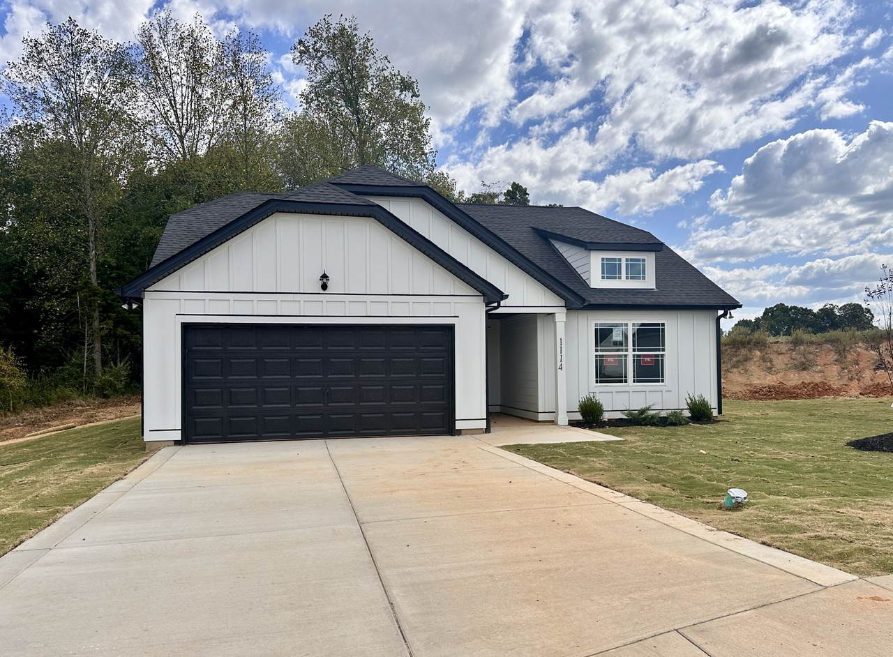 1114 Addler Dr - Photo 1