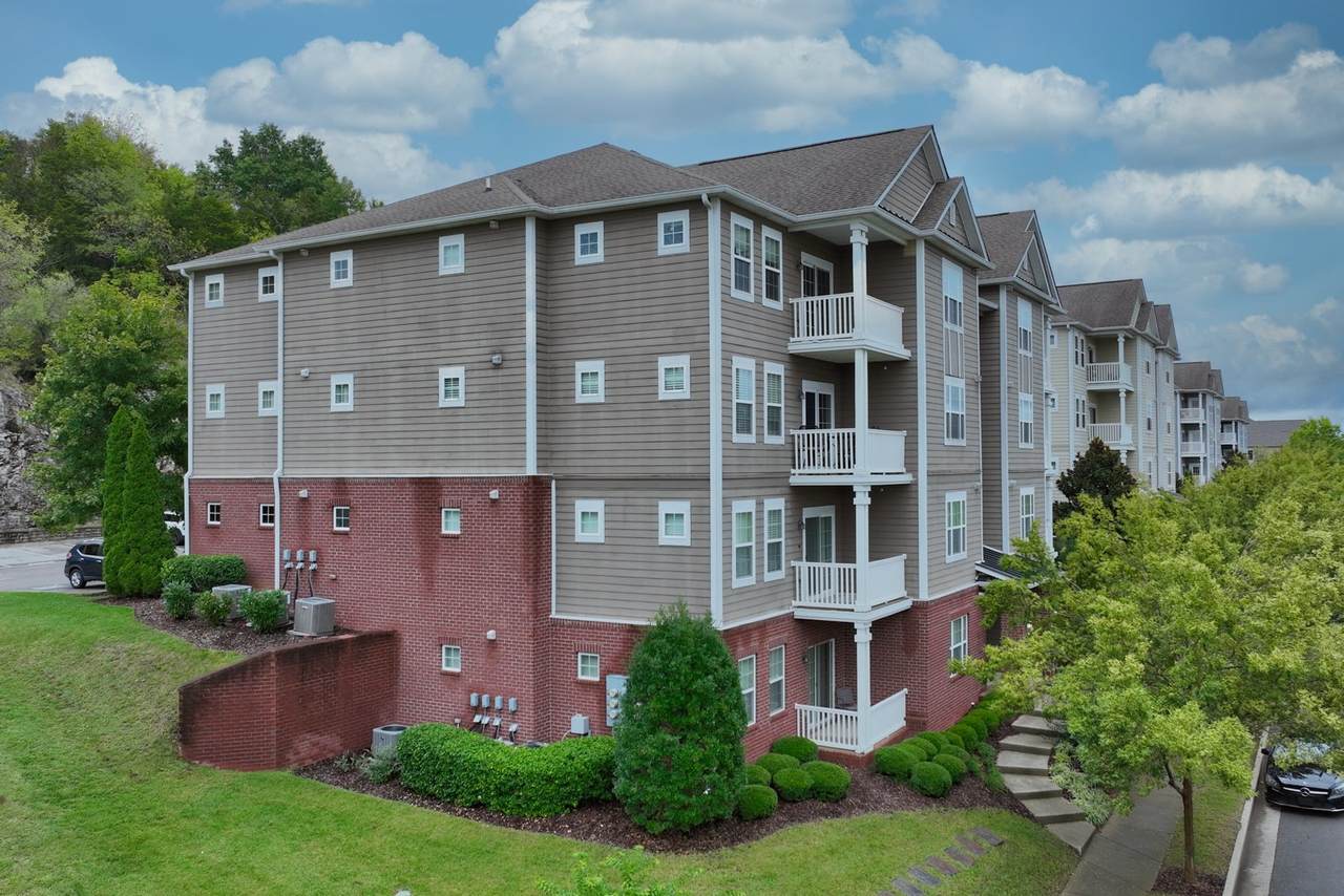 https://bt-photos.global.ssl.fastly.net/nashville/1280_boomver_2_RTC2740008-1.jpg