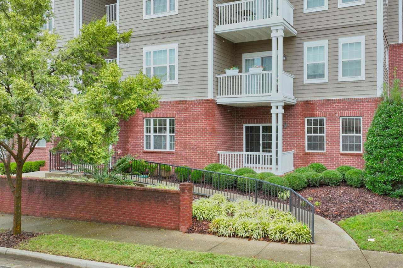 https://bt-photos.global.ssl.fastly.net/nashville/1280_boomver_2_RTC2740008-1.jpg