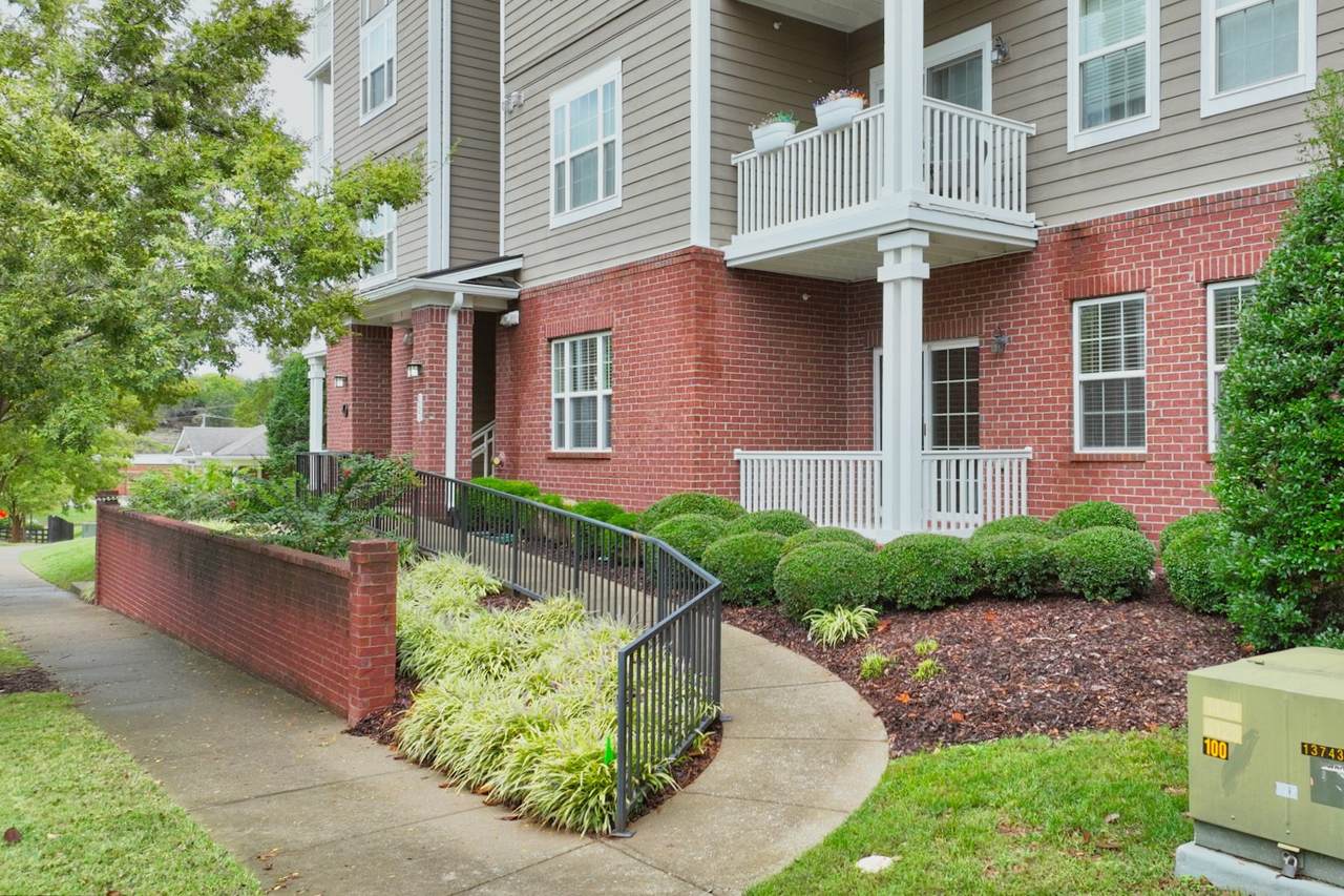 https://bt-photos.global.ssl.fastly.net/nashville/1280_boomver_2_RTC2740008-1.jpg