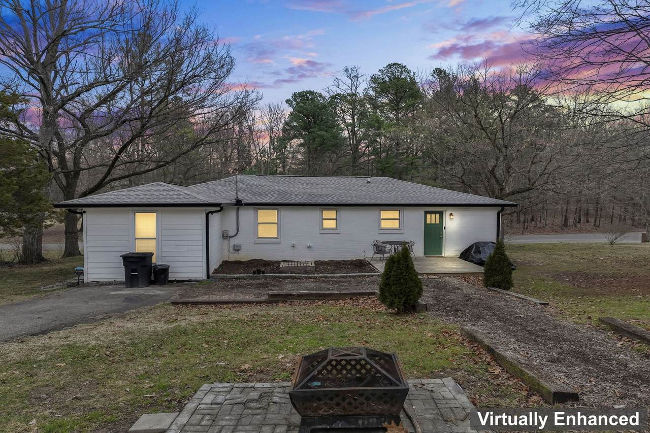 2048 Virginia Ave - Photo 1