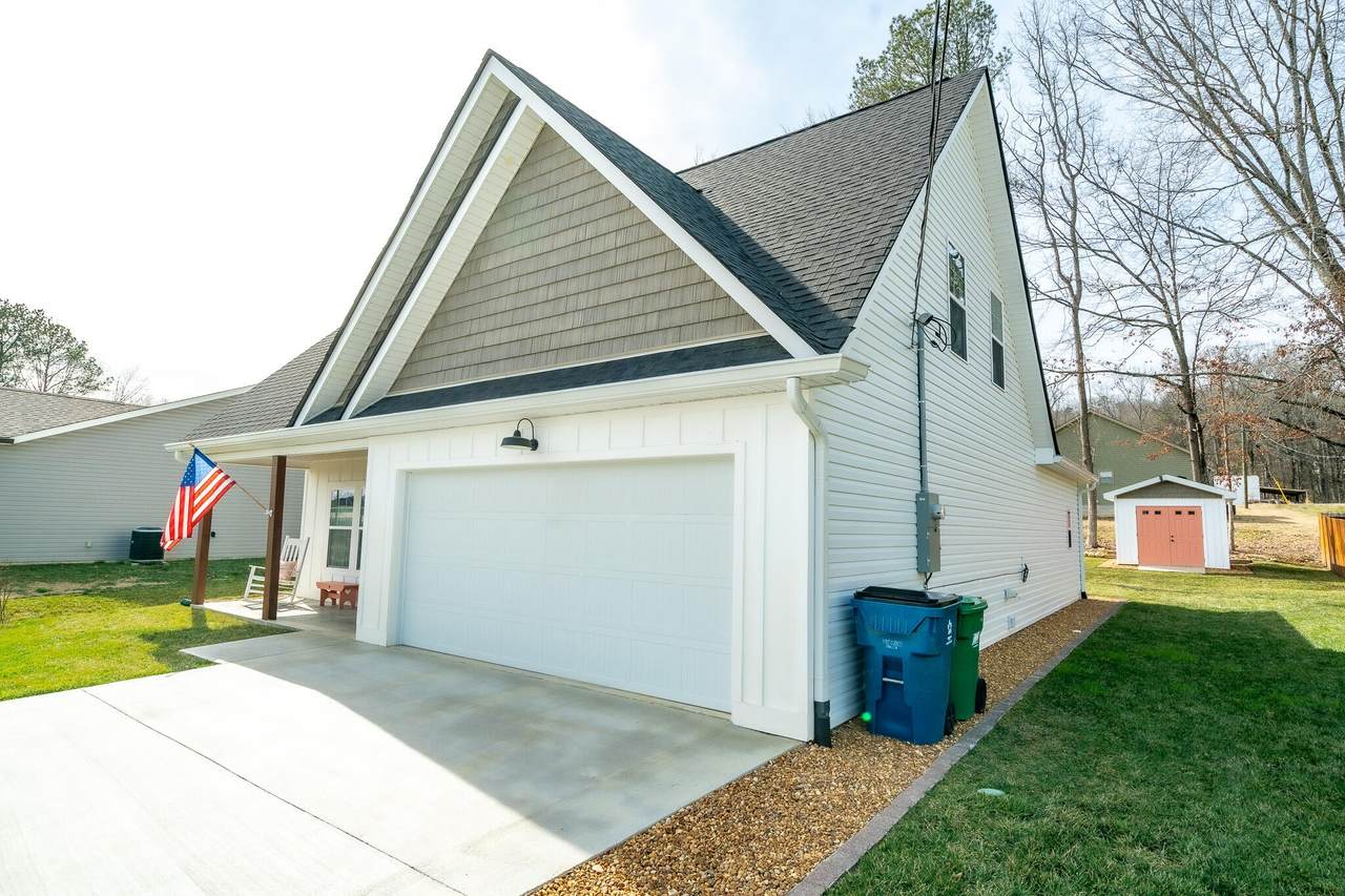 852 Pine Grove Road - Photo 1
