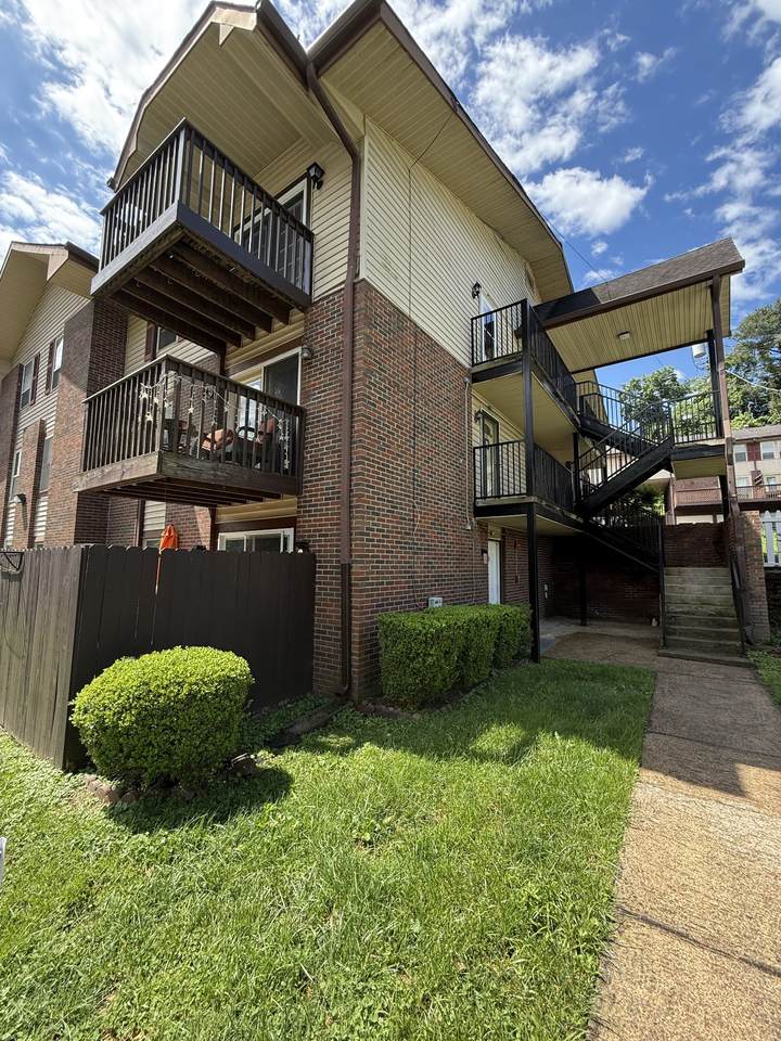500 Paragon Mills Rd - Photo 1