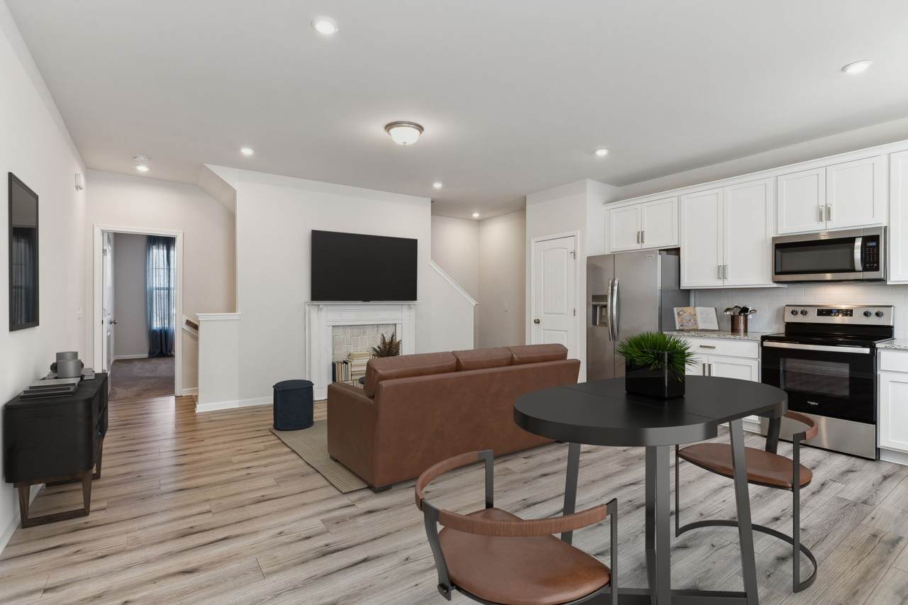 612 China Grove Aly - Photo 1