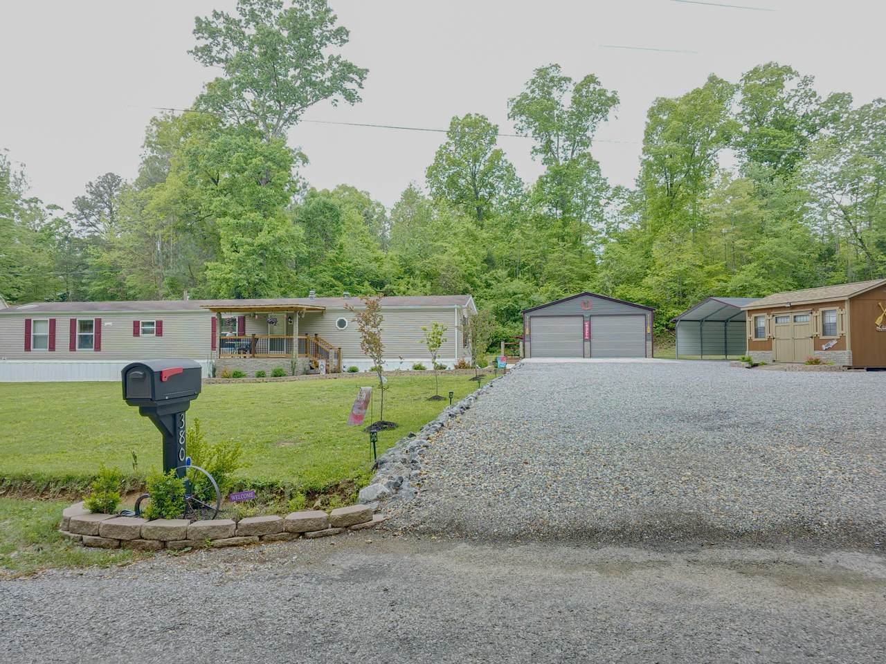 380 Upchurch Dr - Photo 1