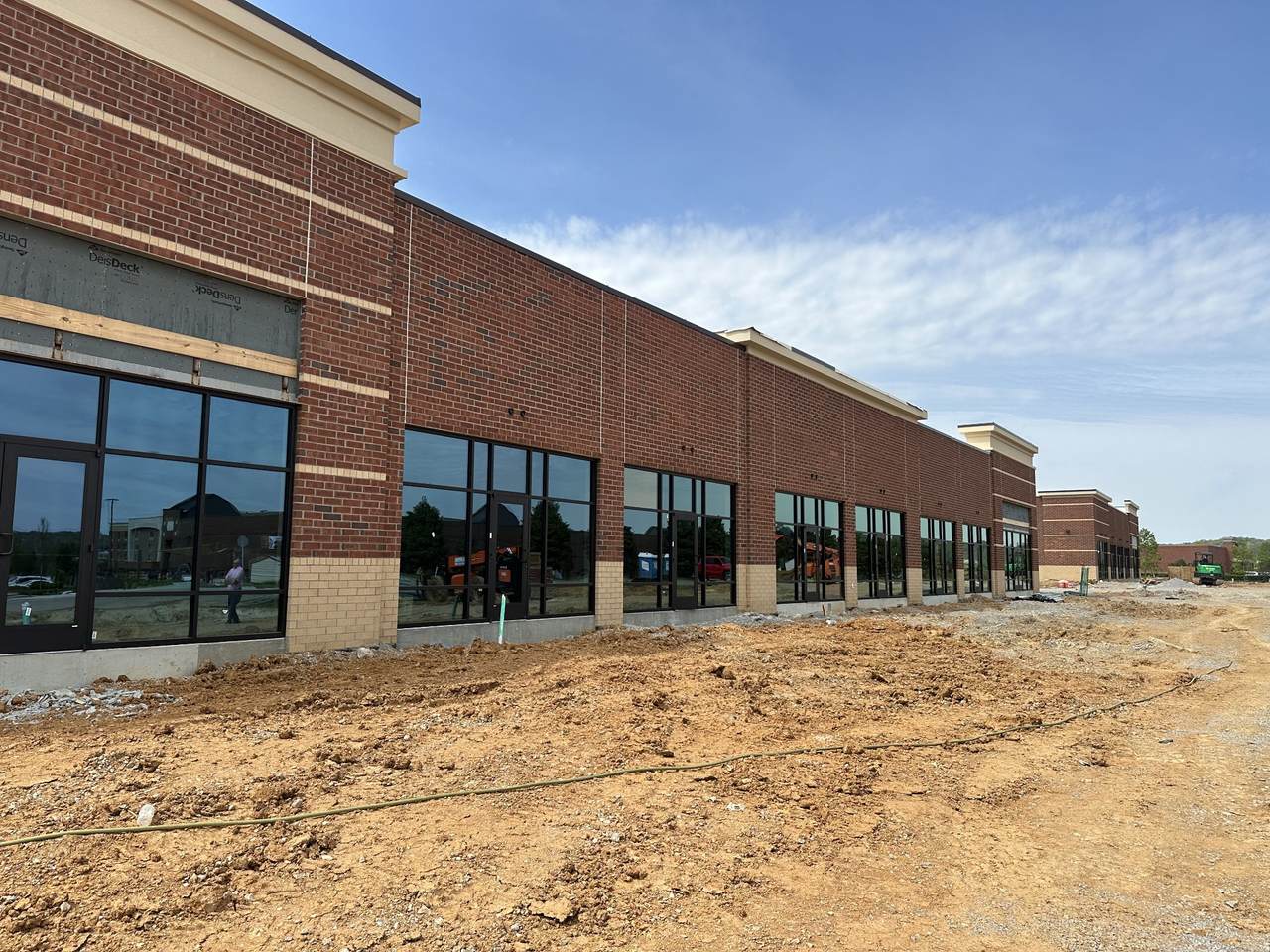 1004 Nasdaq St - Photo 1