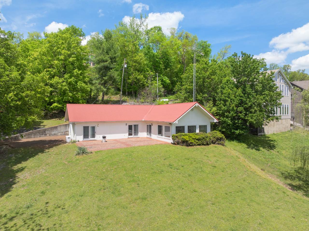 https://bt-photos.global.ssl.fastly.net/nashville/1280_boomver_2_RTC2822343-1.jpg