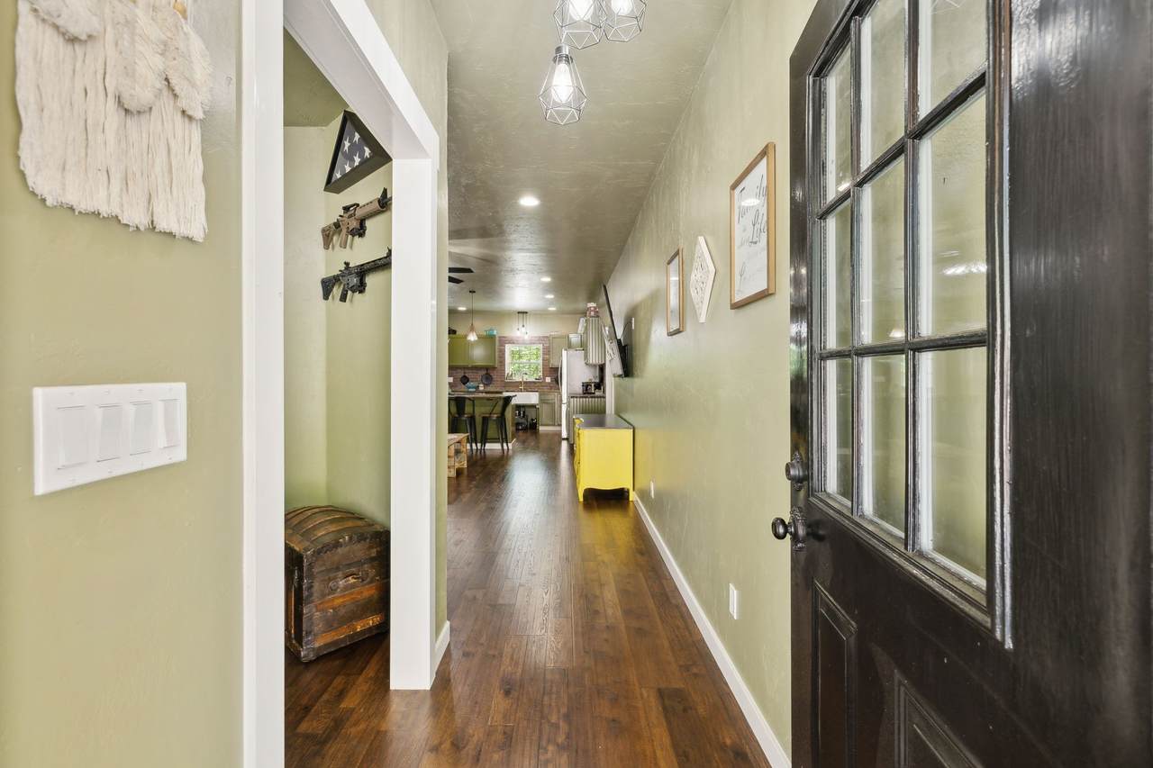 https://bt-photos.global.ssl.fastly.net/nashville/1280_boomver_2_RTC2822725-1.jpg
