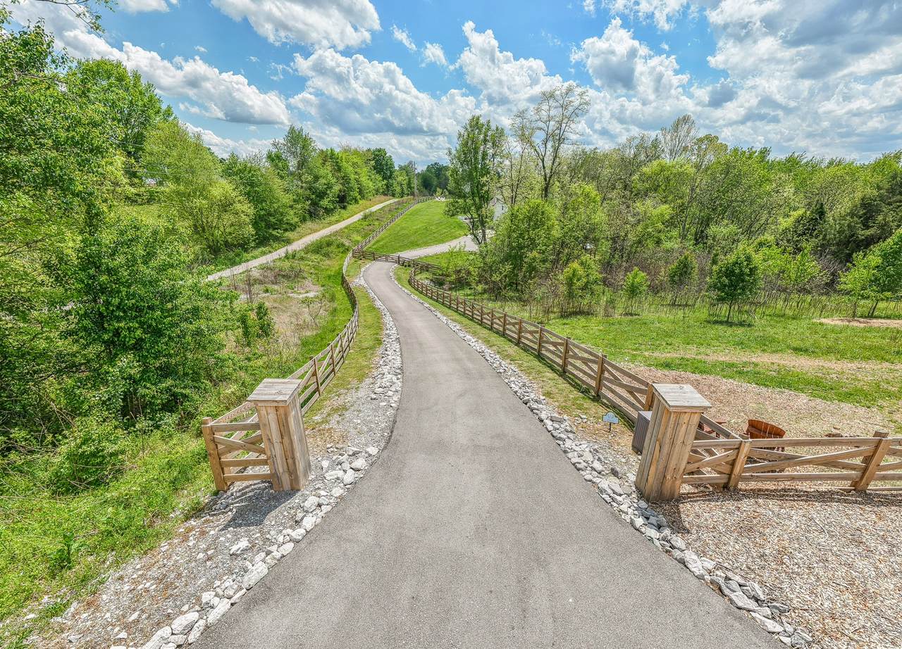 https://bt-photos.global.ssl.fastly.net/nashville/1280_boomver_2_RTC2822728-1.jpg
