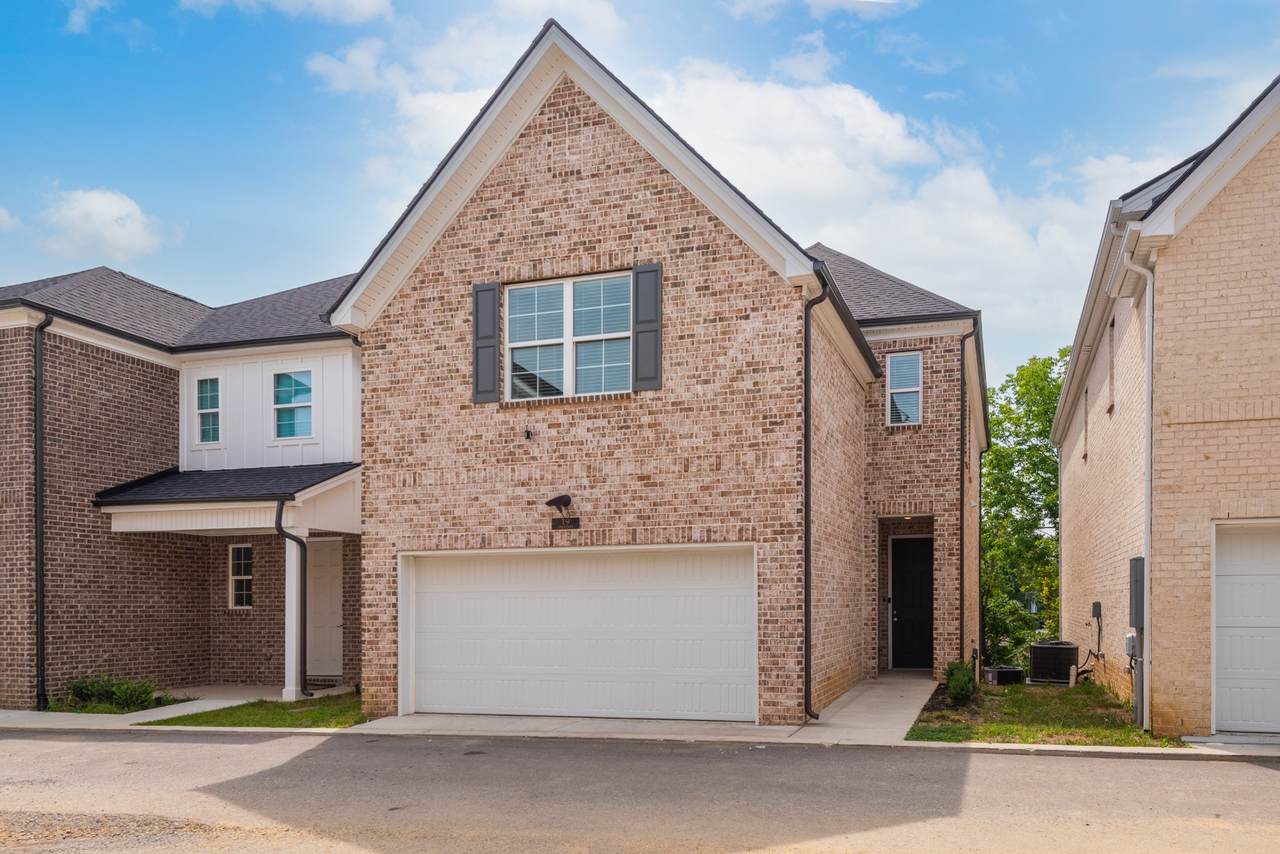 2656 Lakevilla Dr - Photo 1