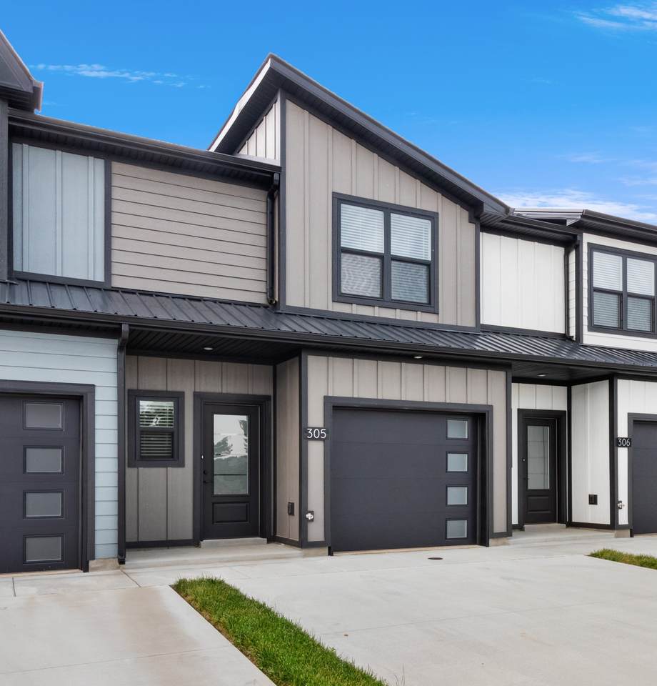 305 Jonathan Wade Circle - Photo 1