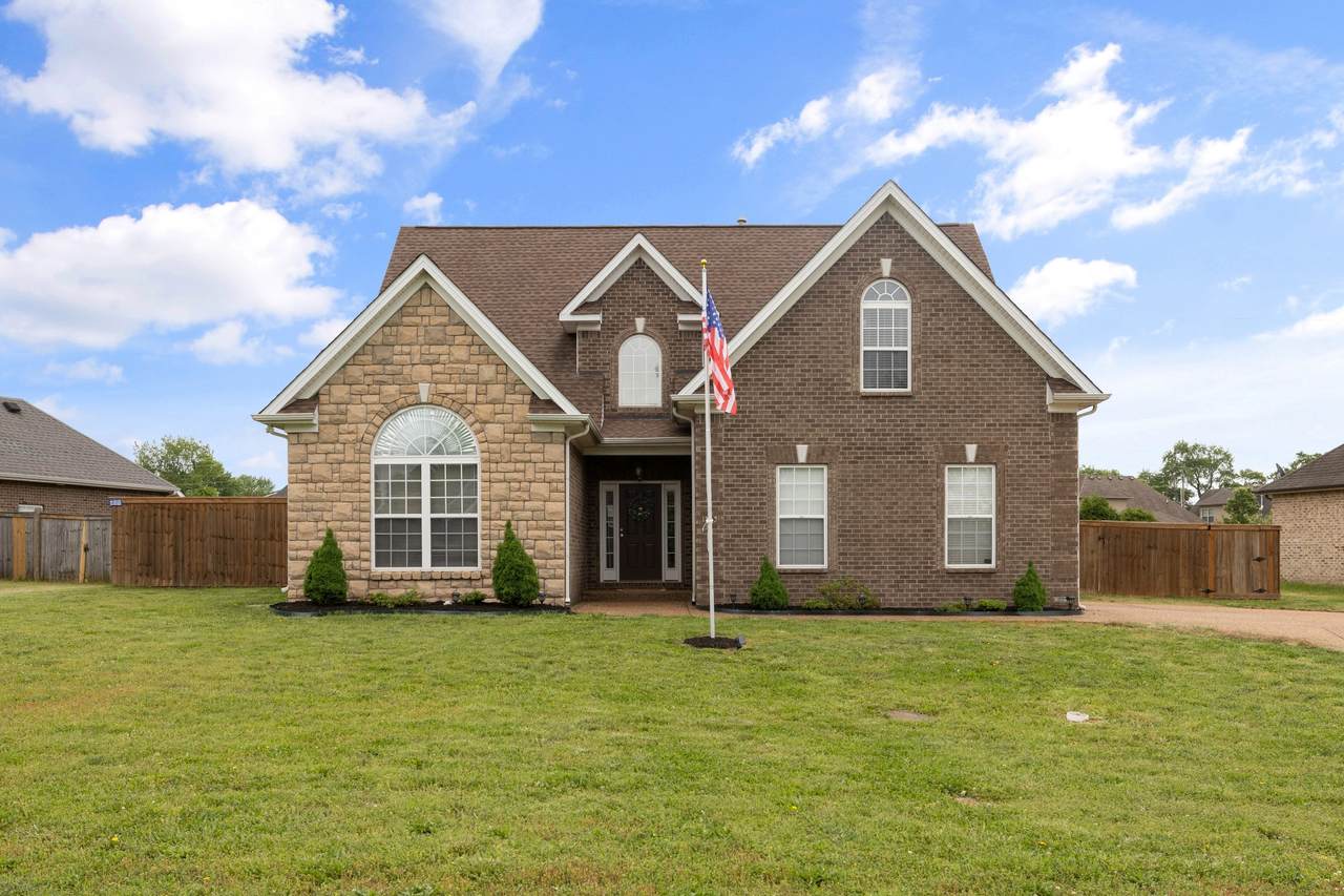 1133 Remuda Cir - Photo 1