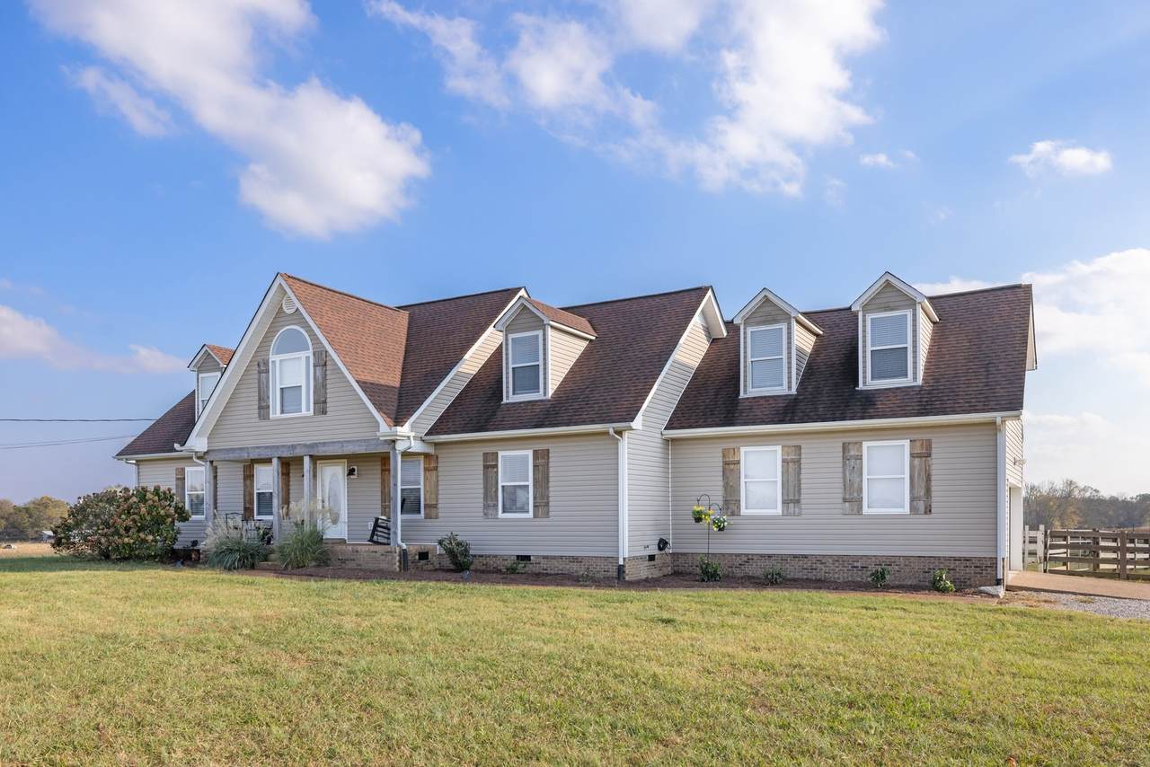 1883 Sawgrass Ln - Photo 1