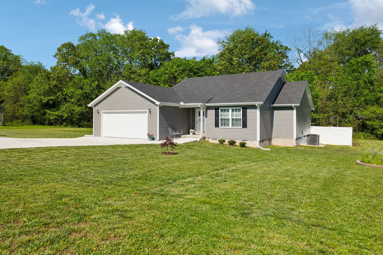 5233 Old Manchester Hwy - Photo 1