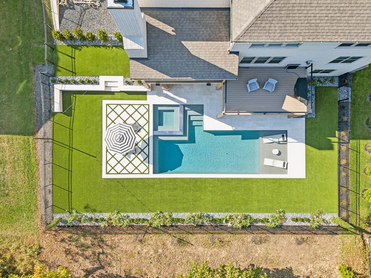 3130 Chase Point Dr - Photo 1