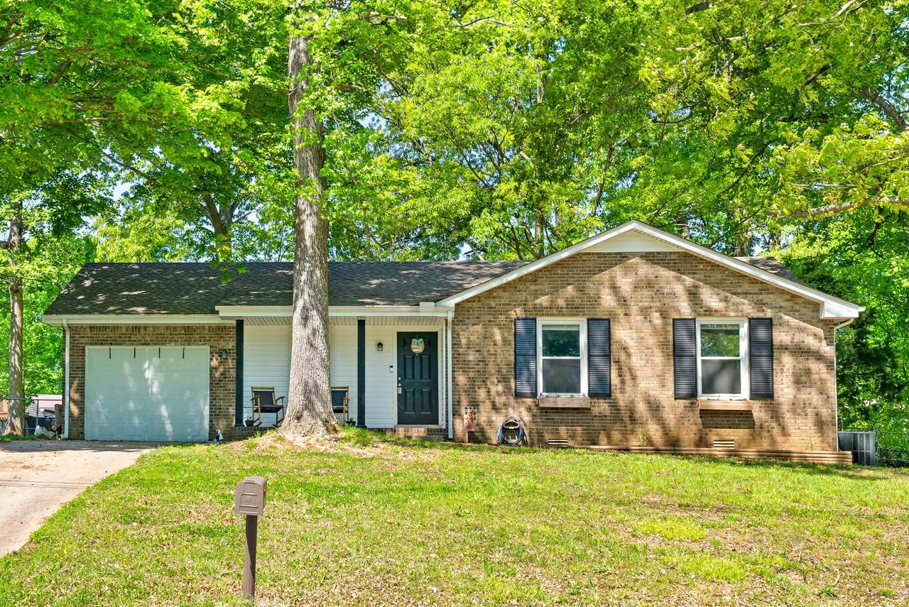504 Linda Ln - Photo 1
