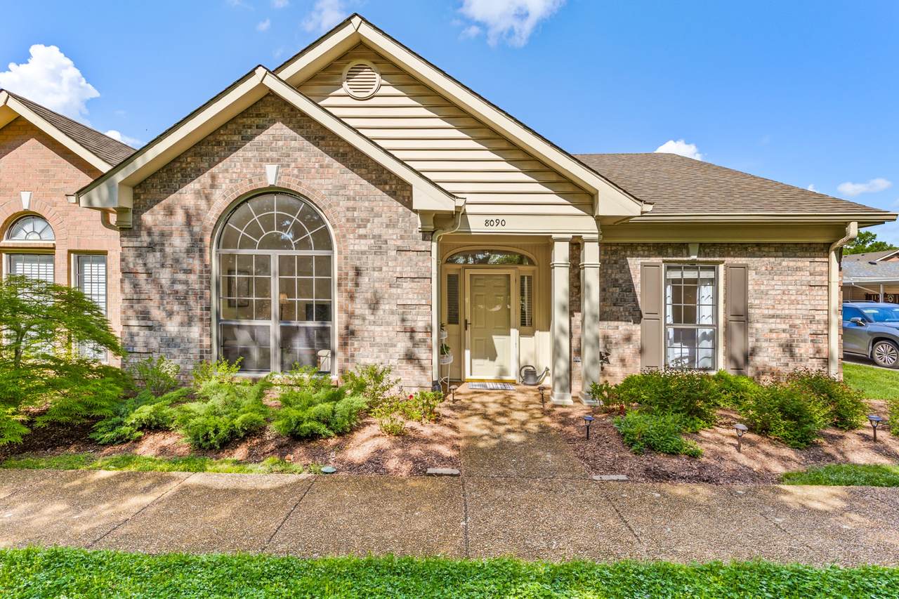 8090 Sunrise Cir - Photo 1