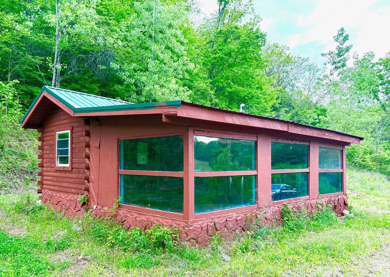 221 Friendship Hollow Rd - Photo 1