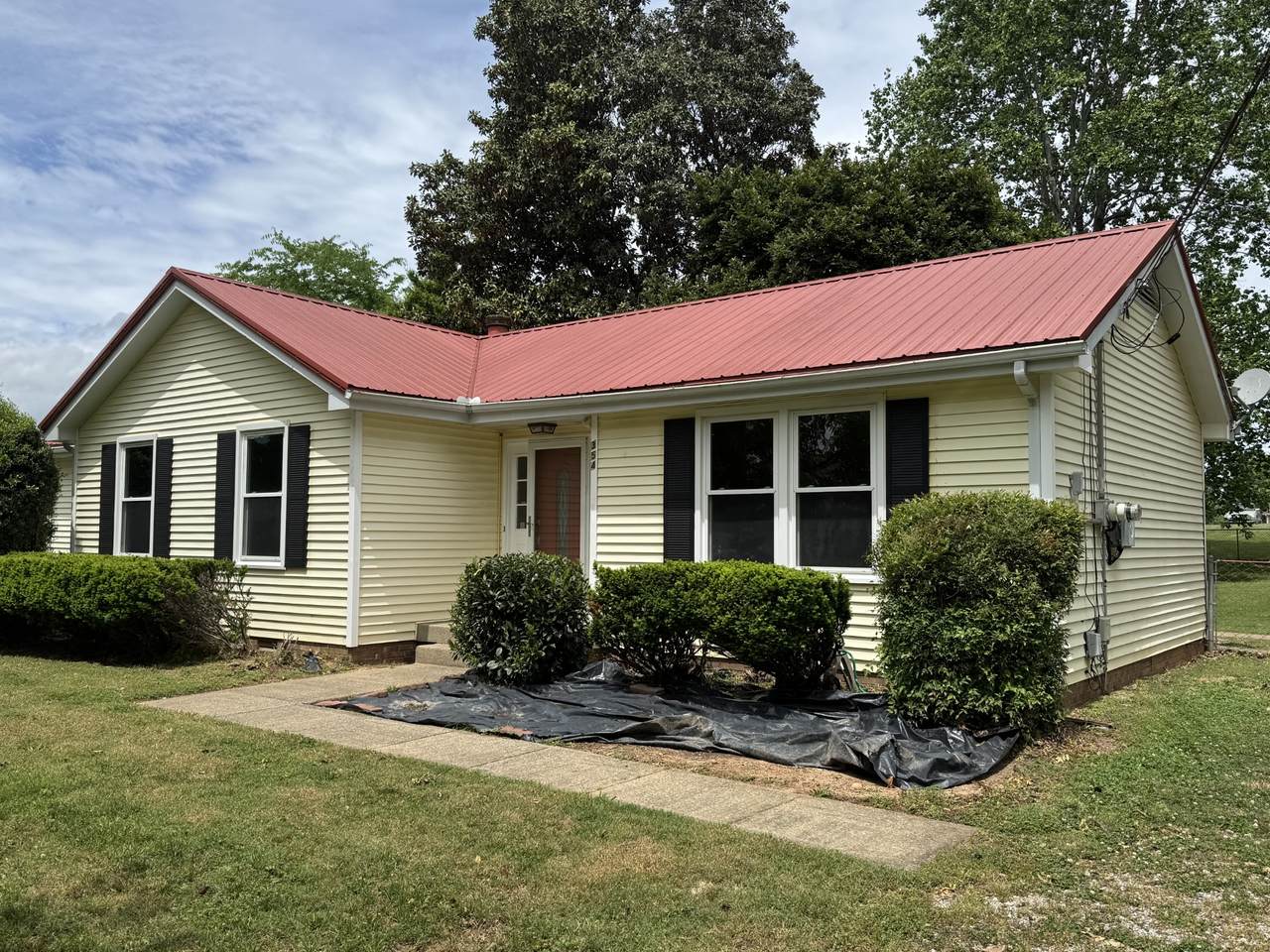 354 Grassland Dr - Photo 1