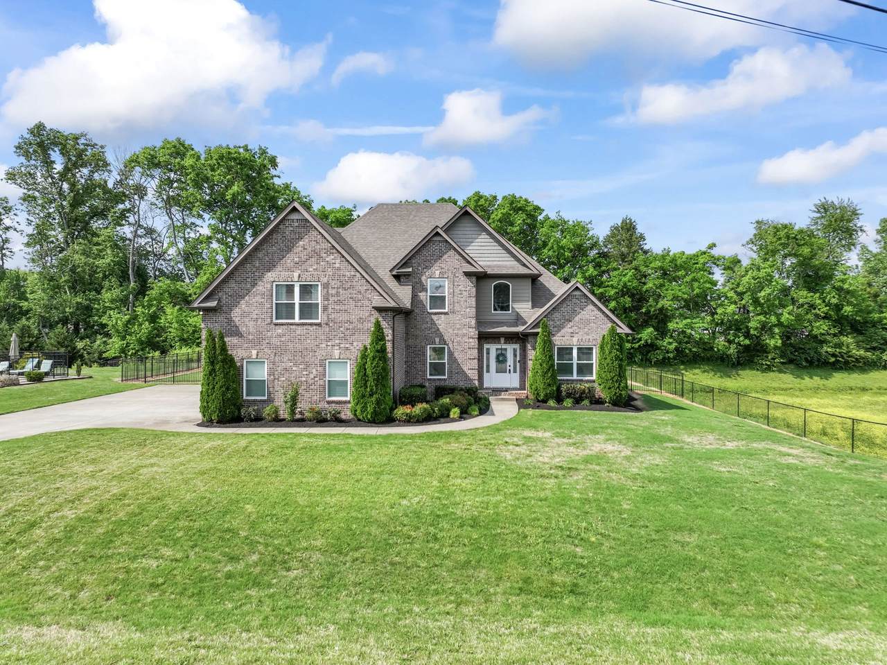 218 Camilla Ln - Photo 1