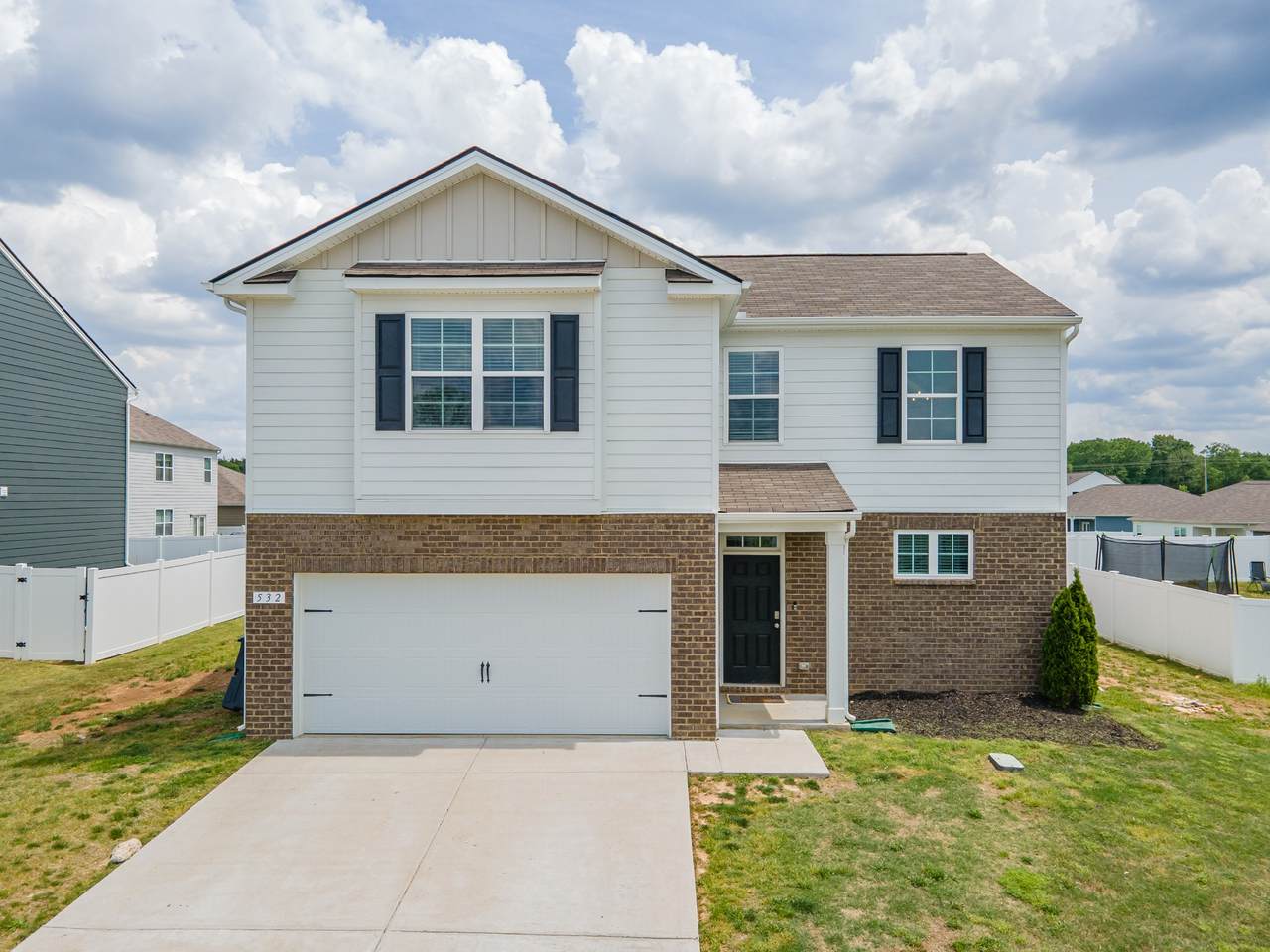 532 Renee Way - Photo 1