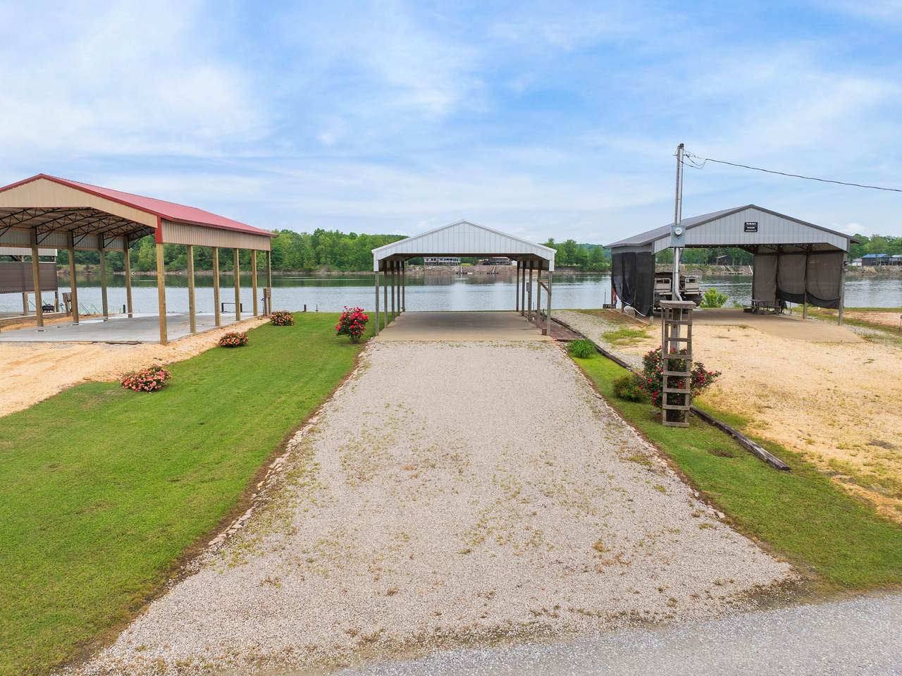 1017 River Front Dr - Photo 1